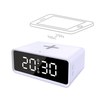 Budík s Qi bezdrôtovú nabíjačkou